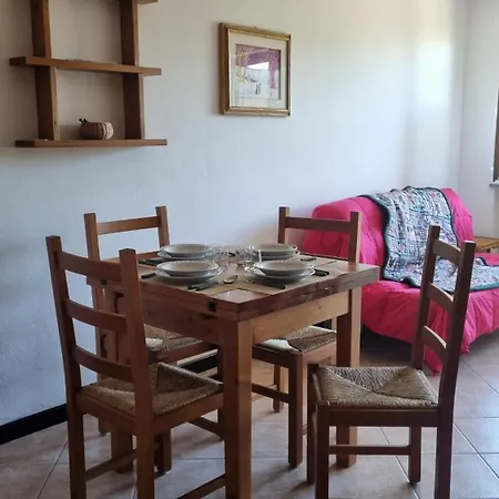 شقة Casavacanze La Tana Del Ghiro براتو نيفوسو